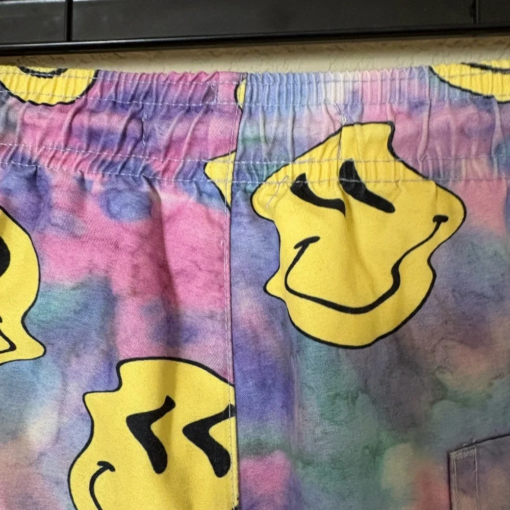 Pacsun Tie-Dye Wiggly Smile Face Swim Shorts in Yellow & Multicolor Size Small